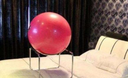 酒店里的“圆球”是干啥的？为啥情侣都喜欢？前台：主要看怎么用(图2)
