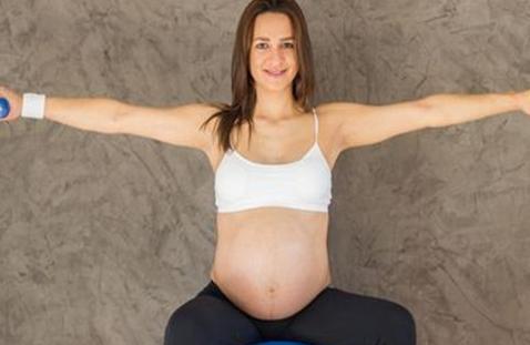 半岛·综合体育孕妇瑜伽顺产？谣言？怎样做孕妇瑜伽瑜伽球加速血液循环(图5)